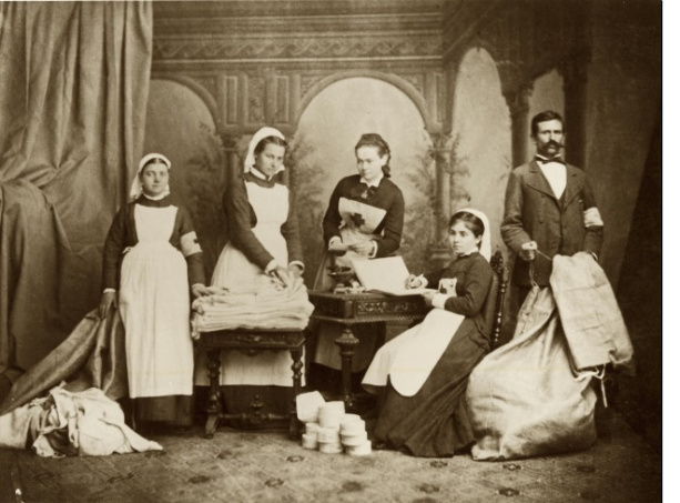 Медицинский персонал одной из санитарных частей, 1877 г.