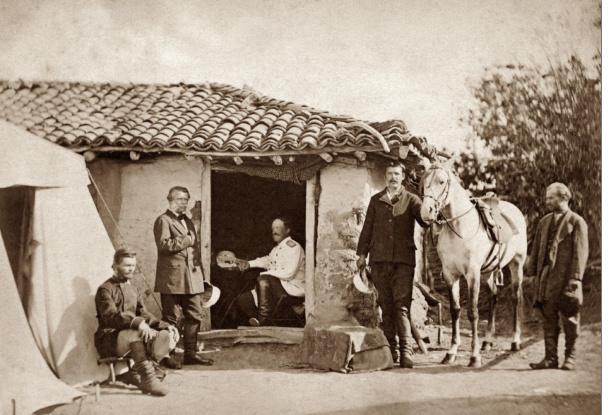 Граф Игнатьев среди сотрудников в Горном Студне, сентябрь 1877 г.