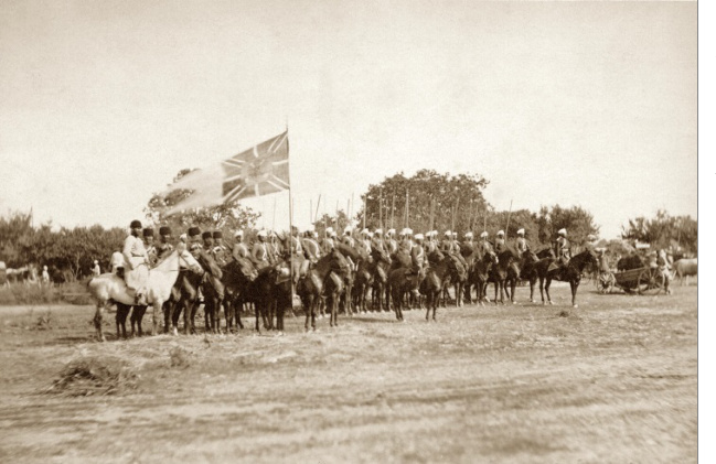Престолонаследник, великий князь Александр Александрович со своим казачьим конвоем после взятия Плевны, декабрь 1877 г.